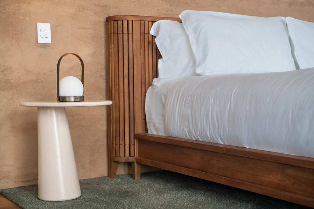 Karpenter Koppar Light King Bed - FSC Certified Teak INDOOR 3 Karpenter Koppar Light King Bed - FSC Certified Teak INDOOR