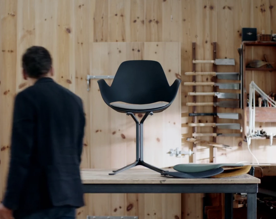 Falk Chair With Armrests & Column Leg By Houe (Black & Dark Grey) 6 Falk Chair With Armrests & Column Leg By Houe (Black & Dark Grey)