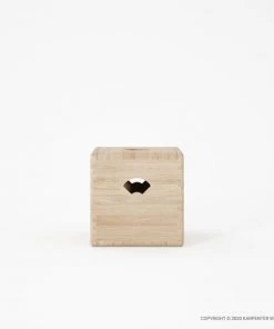 Karpenter INDOOR East Stool Box European Oak 9 Karpenter INDOOR East Stool Box European Oak