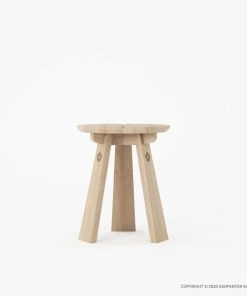 Karpenter East Round Stool European Oak INDOOR